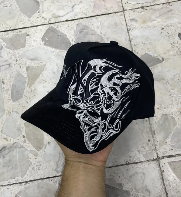 Gorra Dandy Hats 🧢 “Skeleton NY” Calavera & New York Yankees – Edición Streetwear Negra
