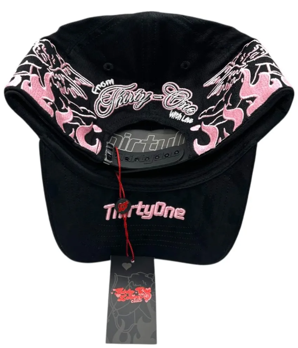 Gorra Thirty One H31 🧢 “NY Perls” Rosa con Flamas – Glam Style de Lujo Edición Limitada