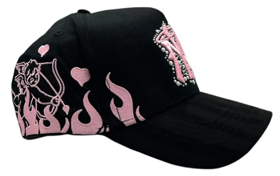 Gorra Thirty One H31 🧢 “NY Perls” Rosa con Flamas – Glam Style de Lujo Edición Limitada