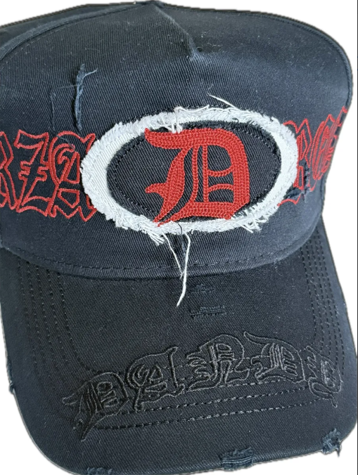Dandy Hats X Fuerza Regida- Crystals G5 Rojo Único