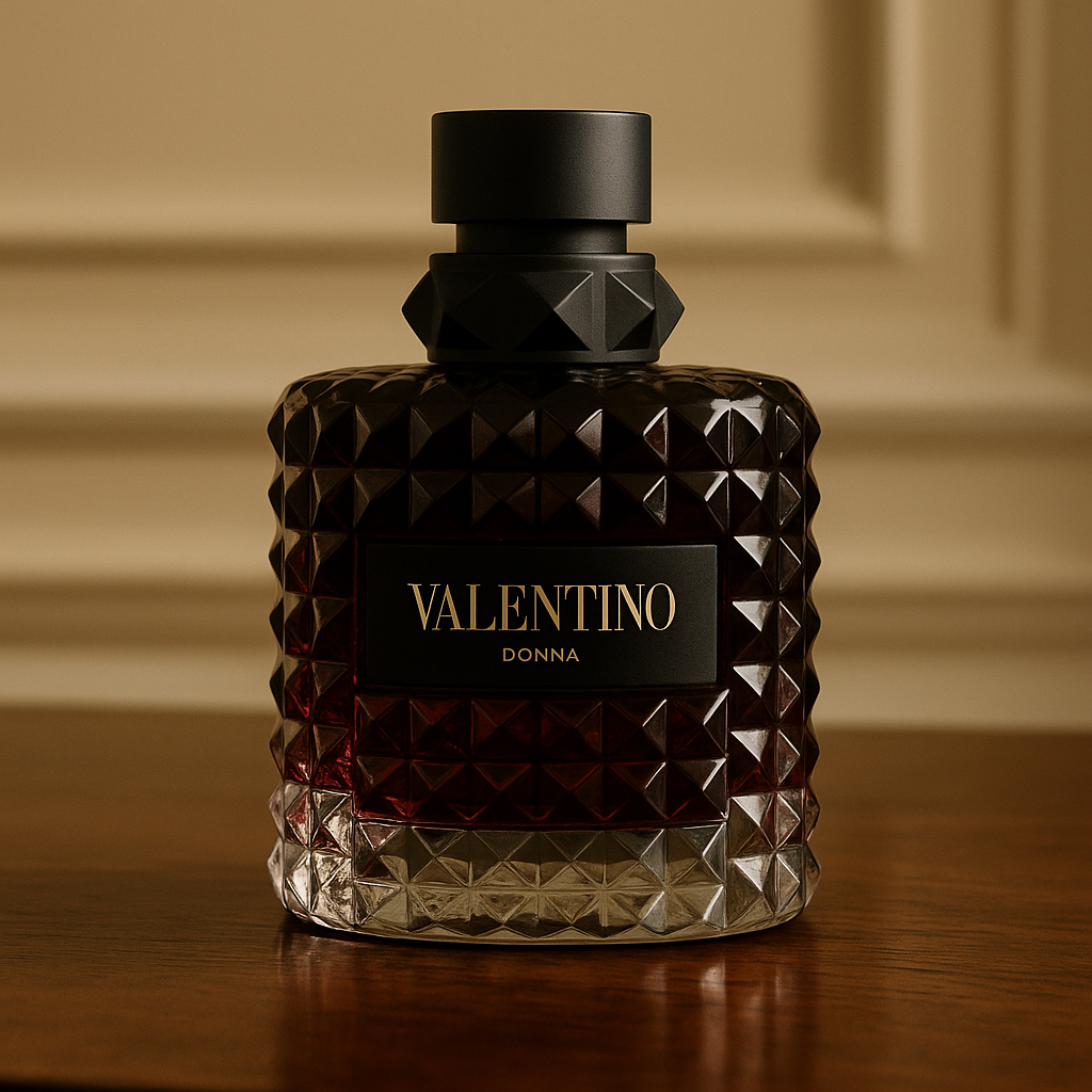 Valentino Donna Born In Roma con Donna born In Roma Intense Mini Perfume Set de 100 ml